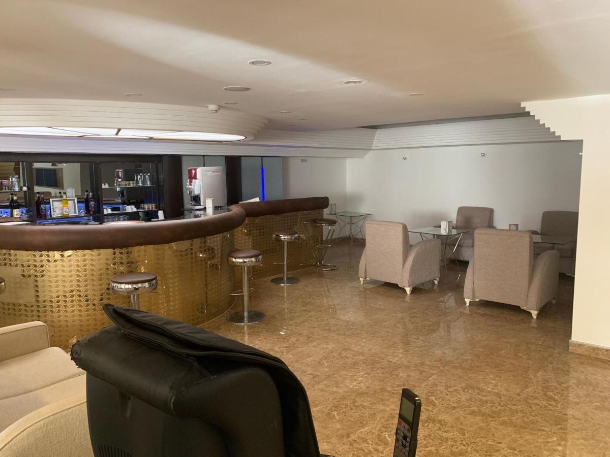 Kecik Hotel Истанбул Екстериор снимка