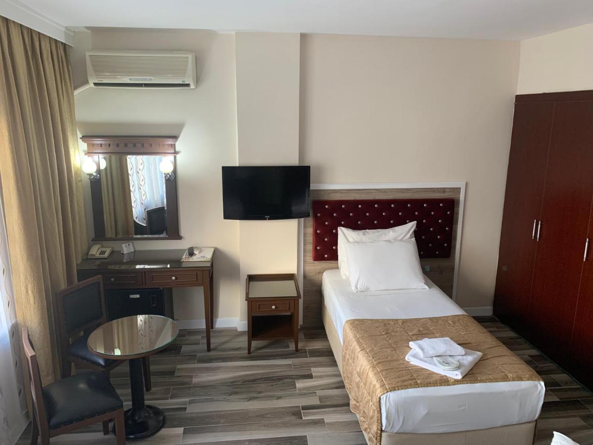 Kecik Hotel Истанбул Екстериор снимка