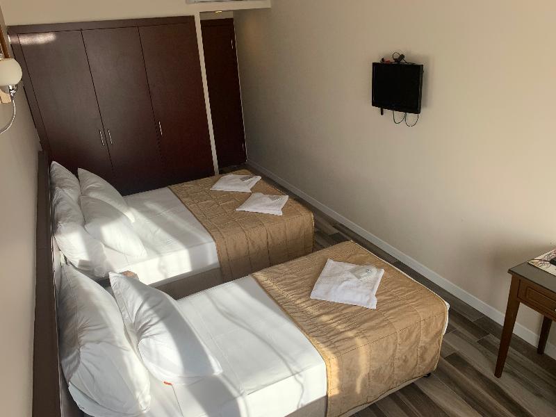 Kecik Hotel Истанбул Екстериор снимка