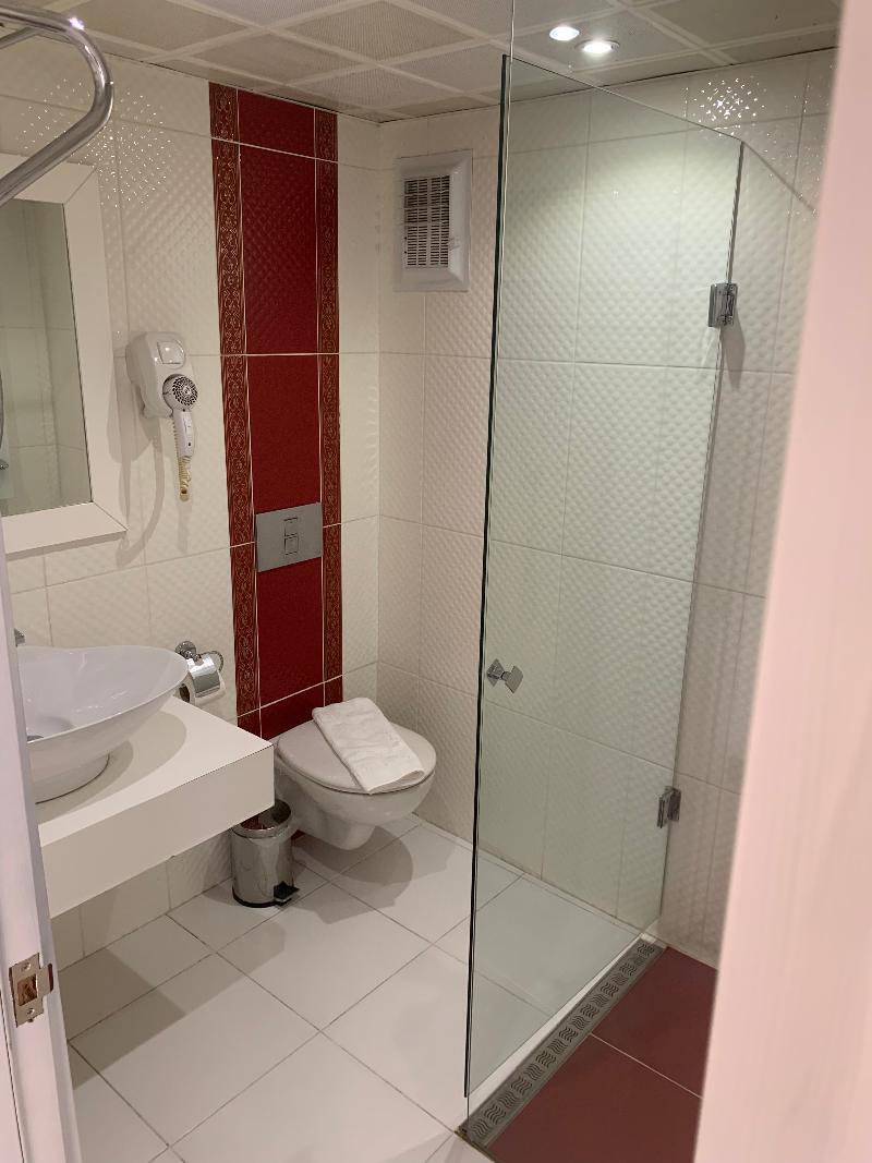 Kecik Hotel Истанбул Екстериор снимка